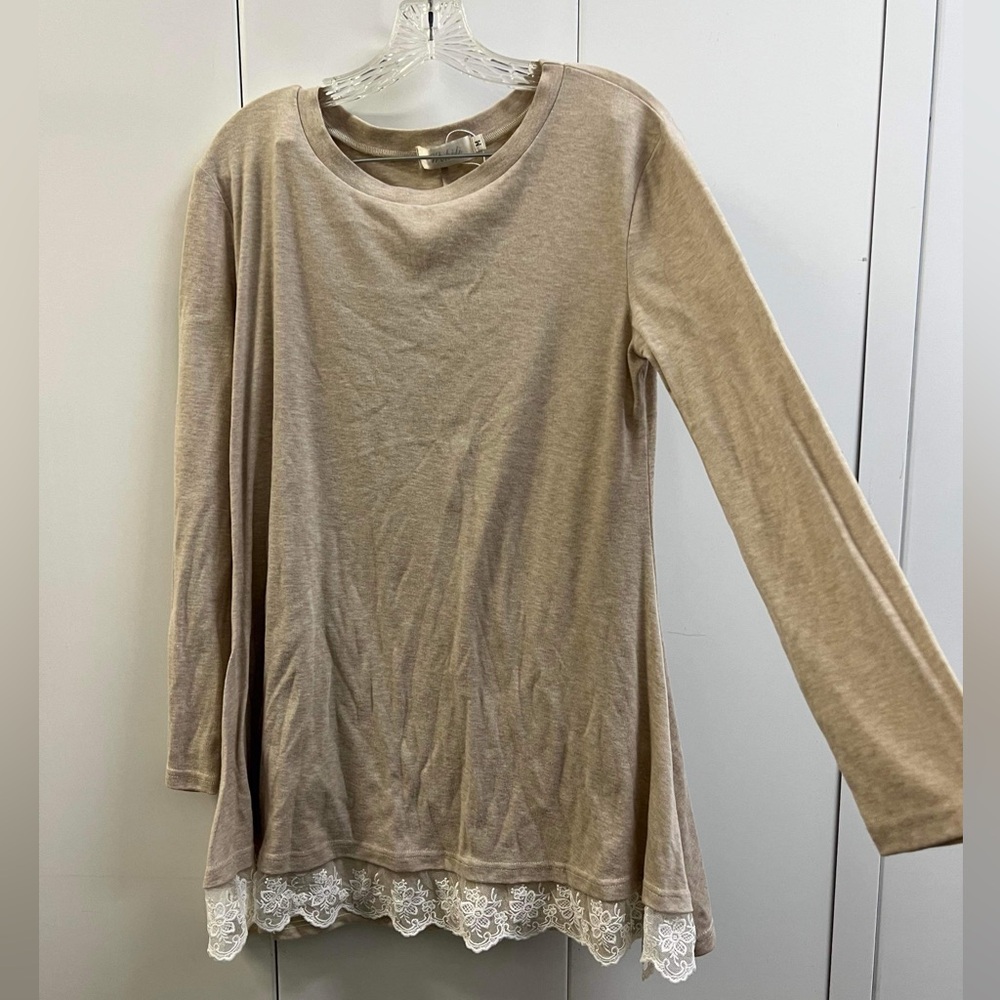 NWOT Wekili Beige Crew Neck Long Sleeve Sweater with Lace Trim